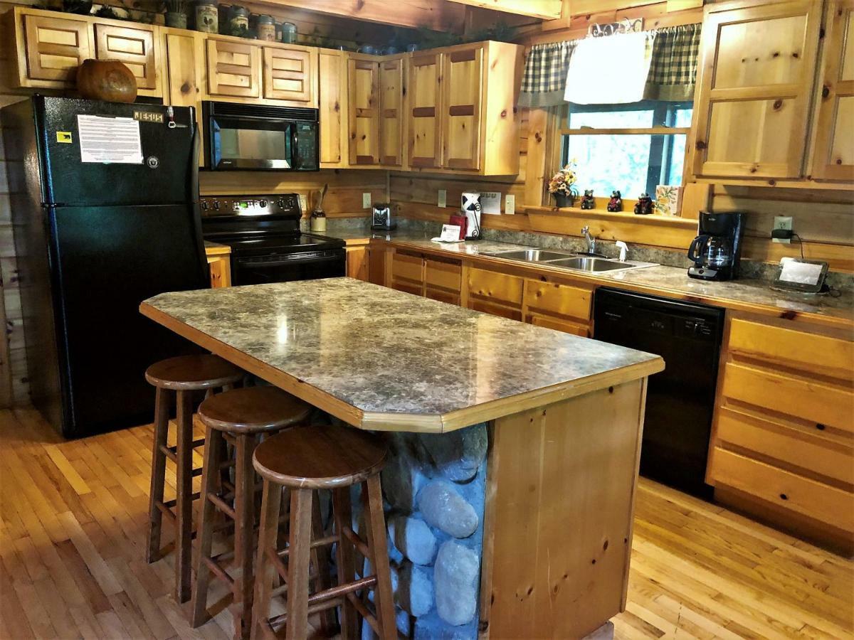 Bear Pleasures Cabin Villa Gatlinburg Eksteriør bilde